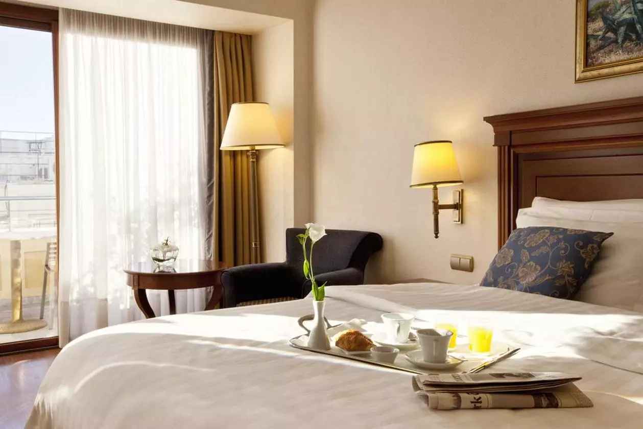 EELCTRAPALACE_SHABAVIZ (13).jpg